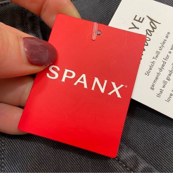 Brand new with Tags Spanx Black Stretch Twill Cargo Pants Size XS Petite - Picture 10 of 16